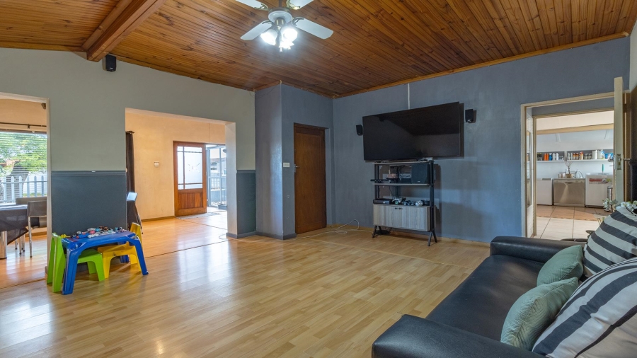 3 Bedroom Property for Sale in Belhar Western Cape